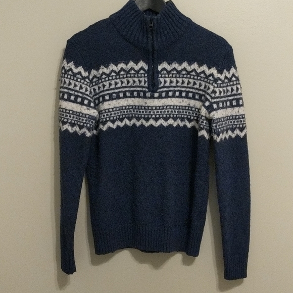 American Eagle sweater - Picture 4 of 4